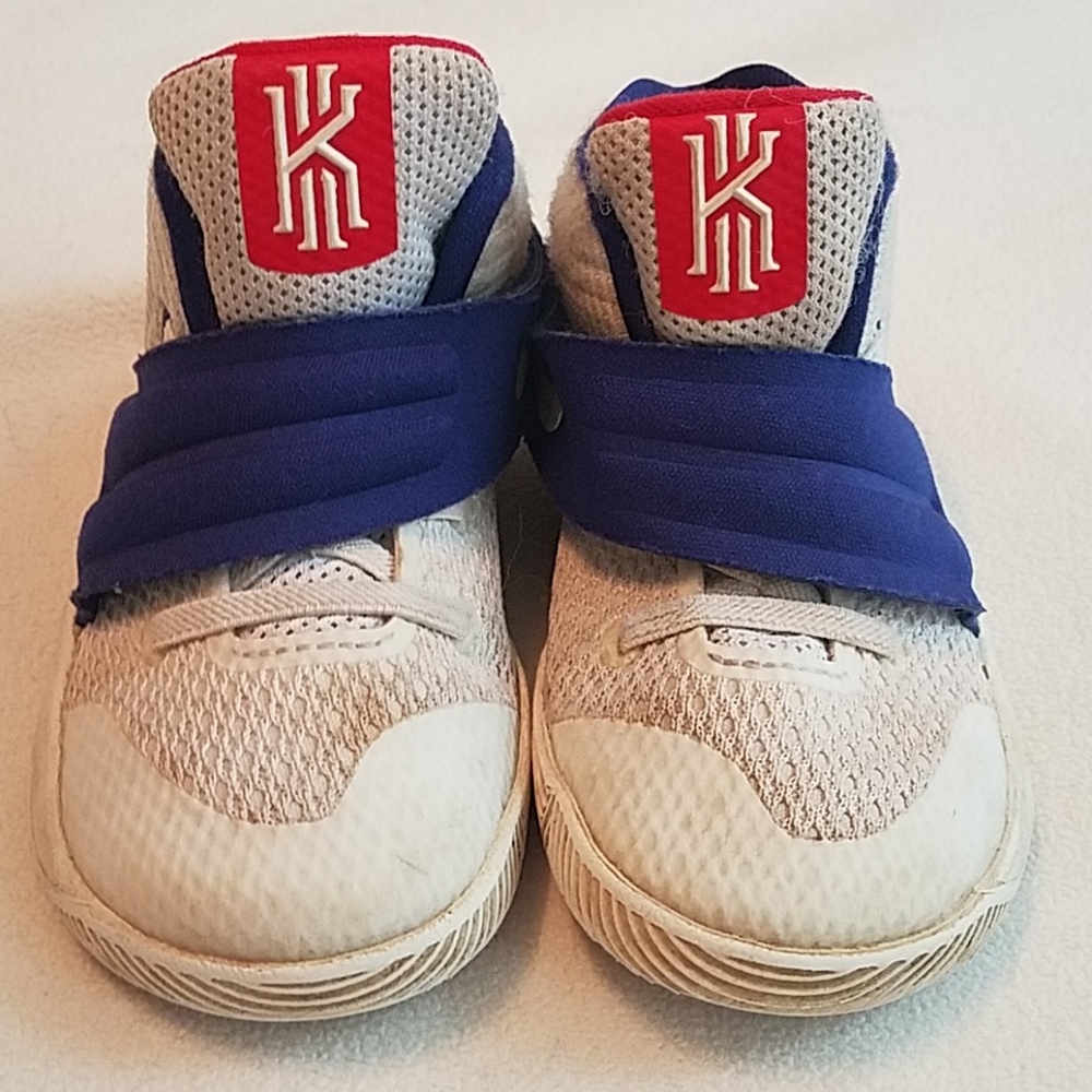 Kyrie Irving Kids shoes